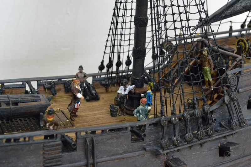 ZHL The black Pearl Golden version 2023 wood model ship kit